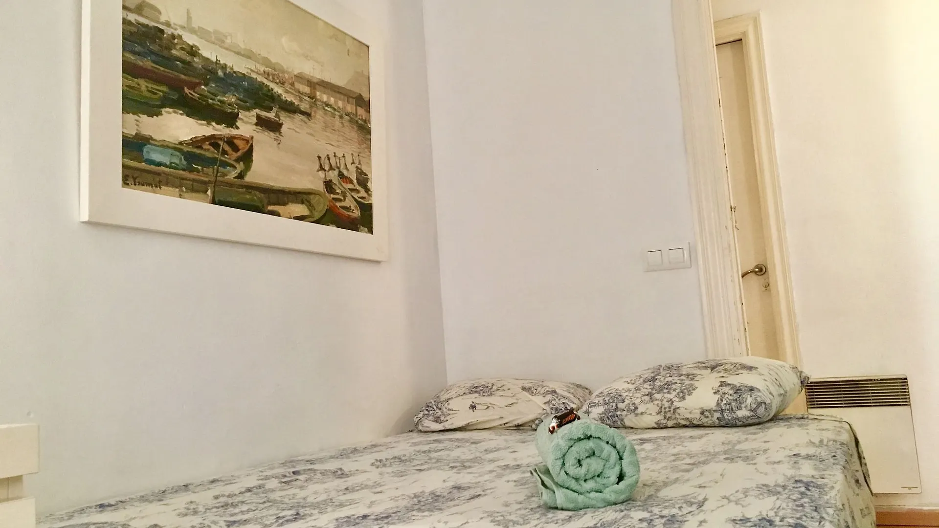 Sants Apartment With Terrace Barcelona 0*,  Spain